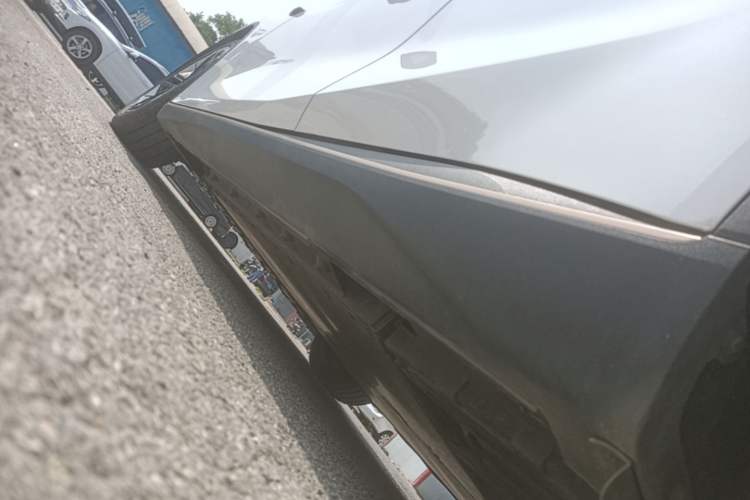 Used Deepal SL03 2023 515MAX Pure Electric Version Left Side Sill