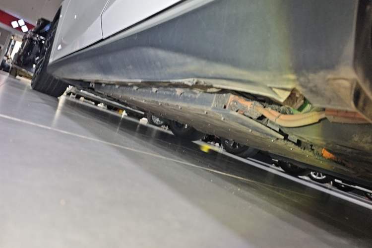 Used Deepal SL03 2023 200Max Range-Extended Version Left Side Sill