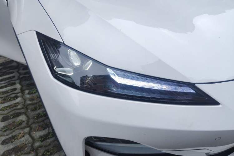 Used Deepal SL03 2023 200Max Range-Extended Version Right Front Headlight