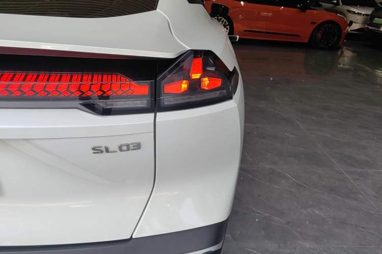Used Deepal SL03 2023 515MAX Pure Electric Version Right Rear Taillight