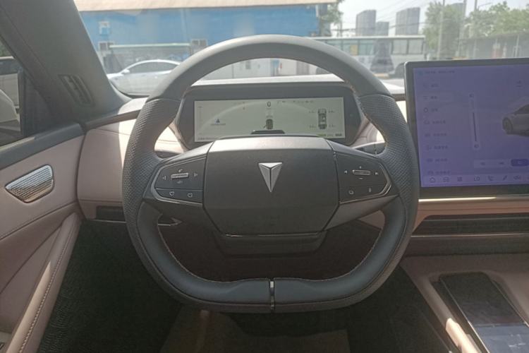 Used Deepal SL03 2023 515MAX Pure Electric Version Steering Wheel