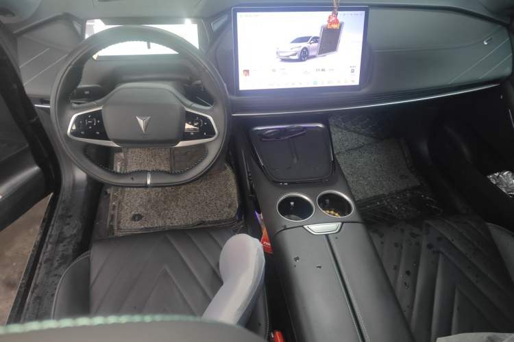 Used Deepal SL03 2024 530Max Pure Electric Version Center Console