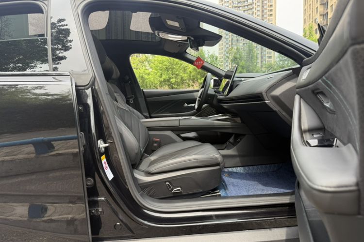 Used Deepal SL03 2024 135Plus Glory Edition Interior 5