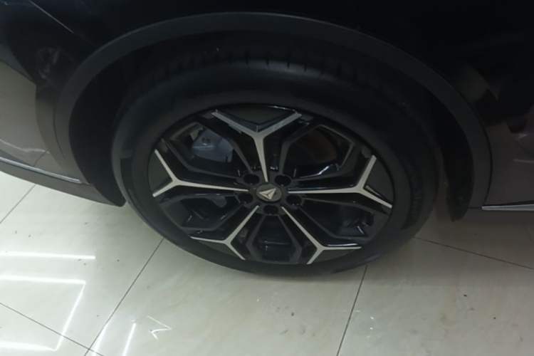 Used Deepal SL03 2024 135Plus Glory Edition Right Rear Wheel Hub