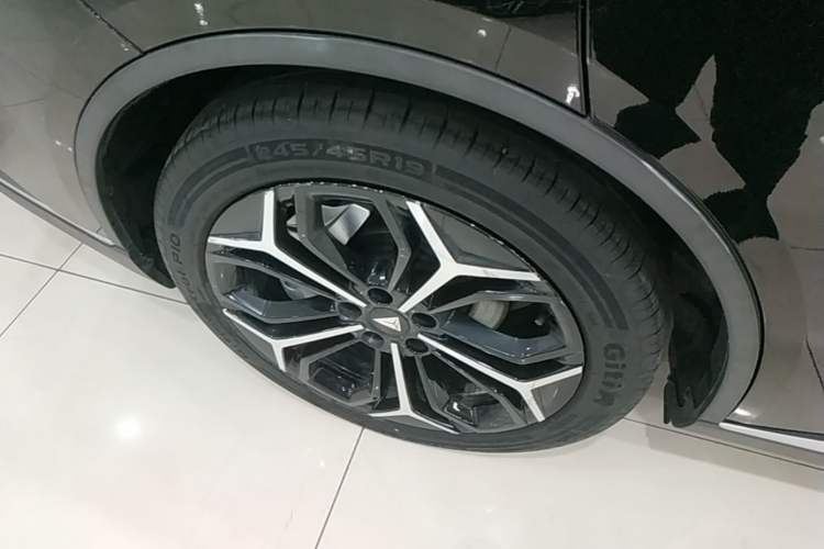 Used Deepal SL03 2024 135Plus Glory Edition Right Rear Wheel Hub