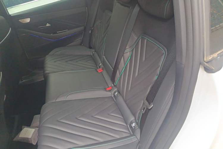 Used Deepal SL03 2024 530Max Pure Electric Version Left Rear Seat