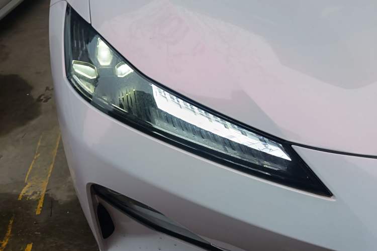Used Deepal SL03 2024 530Max Pure Electric Version Right Front Headlight