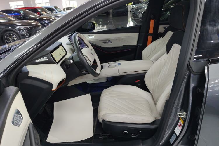 Used Deepal SL03 2024 610Max Pure Electric Version Driver Seat