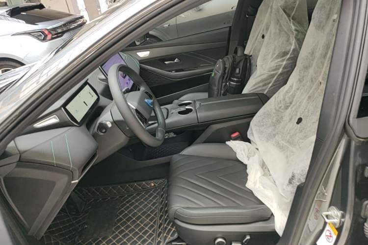 Used Deepal SL03 2024 530 Plus Pure Electric Version Left Front Seat