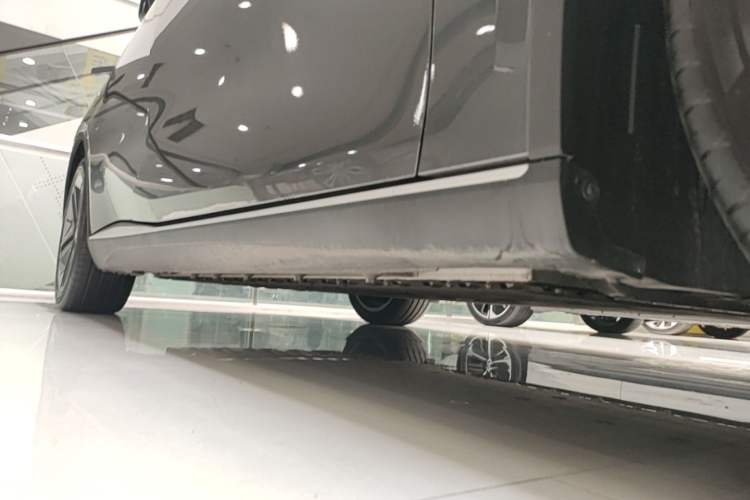 Used Deepal SL03 2024 530 Plus Pure Electric Version Right Side Sill