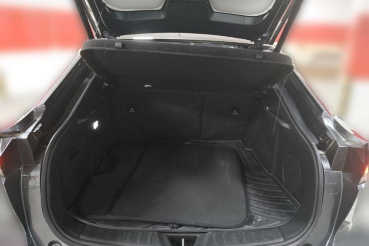 Used Deepal SL03 2024 610Max Pure Electric Version Trunk