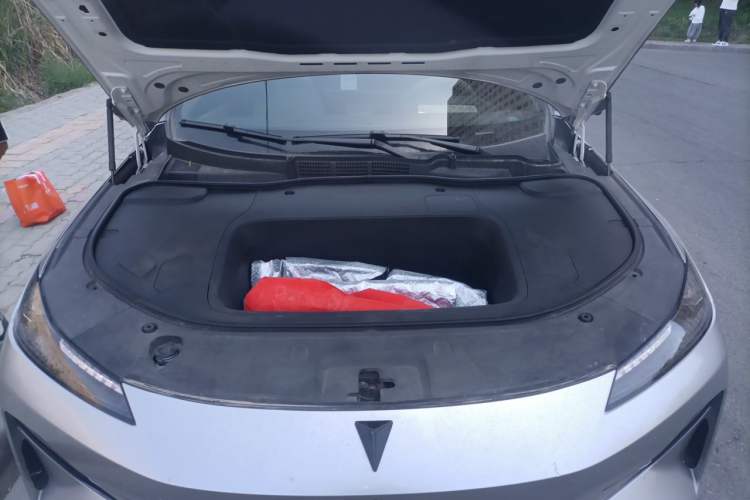 Used Deepal SL03 2024 530Max Pure Electric Version Engine Bay