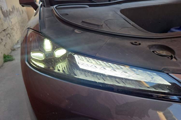 Used Deepal SL03 2024 530Max Pure Electric Version Right Front Headlight