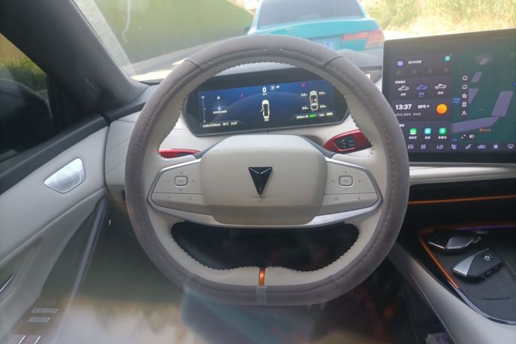 Used Deepal SL03 2024 530Max Pure Electric Version Steering Wheel