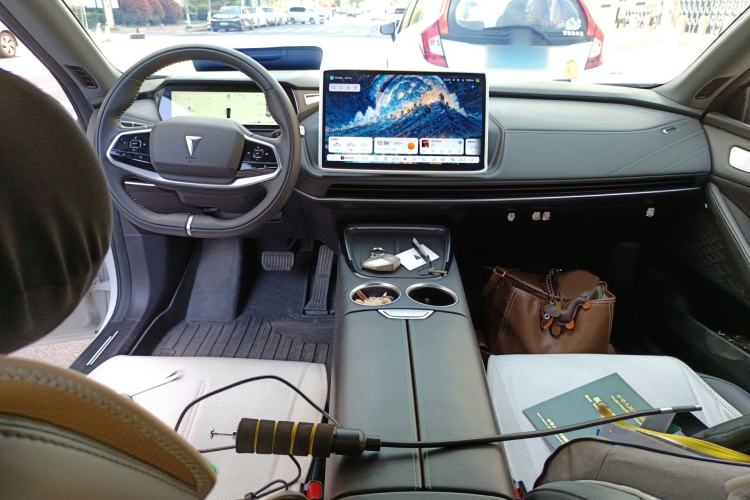 Used Deepal SL03 2024 135Plus Glory Edition Interior 2