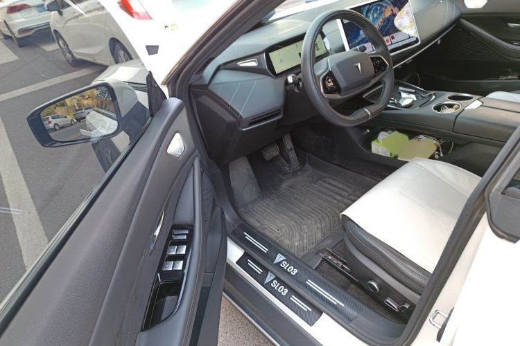 Used Deepal SL03 2024 135Plus Glory Edition Interior 3