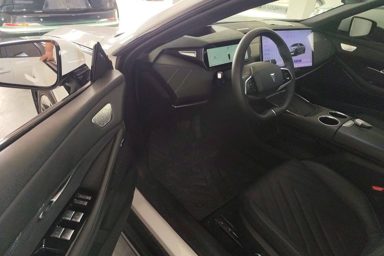 Used Deepal SL03 2024 530Max Pure Electric Version Interior 3