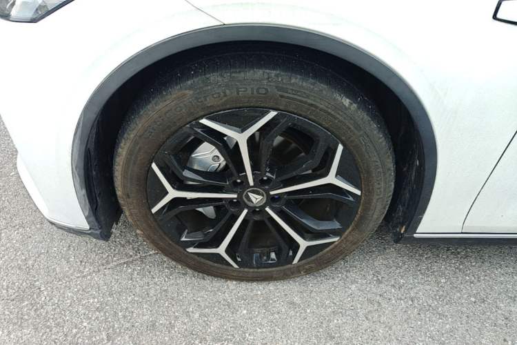 Used Deepal SL03 2024 135Plus Glory Edition Left Front Wheel Hub