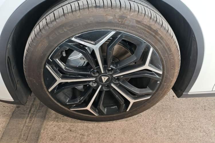 Used Deepal SL03 2024 135Plus Glory Edition Left Front Wheel Hub