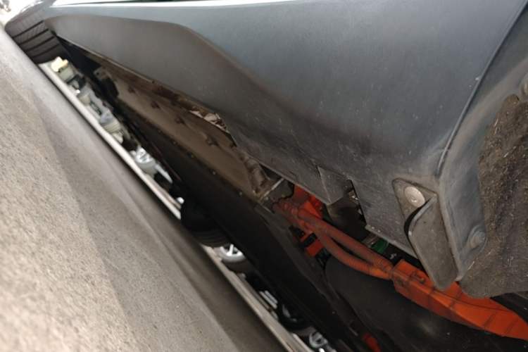 Used Deepal SL03 2024 135Plus Glory Edition Left Side Sill
