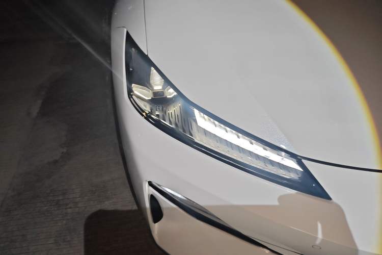 Used Deepal SL03 2024 530 Plus Pure Electric Version Right Front Headlight