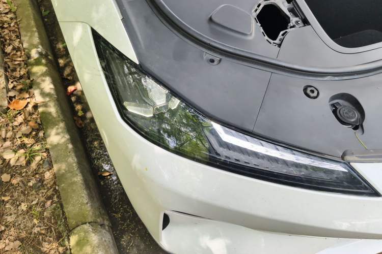 Used Deepal SL03 2024 530 Plus Pure Electric Version Right Front Headlight