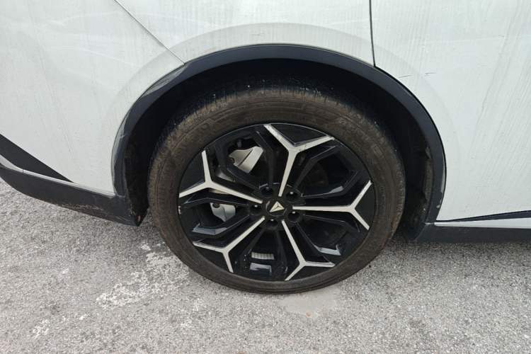 Used Deepal SL03 2024 135Plus Glory Edition Right Rear Wheel Hub