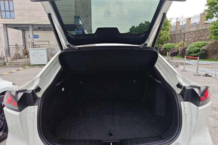 Used Deepal SL03 2024 135Plus Glory Edition Trunk