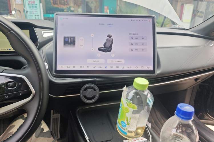 Used Deepal SL03 2025 Range-Extended Elite Version Audio And AC Panel