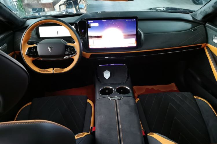 Used Deepal SL03 2025 Extended-Range Sporty Version Center Console
