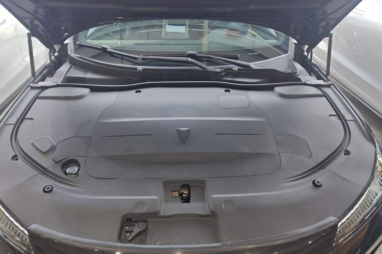Used Deepal SL03 2025 Revised Version Range-Extended Elite Edition Engine Bay