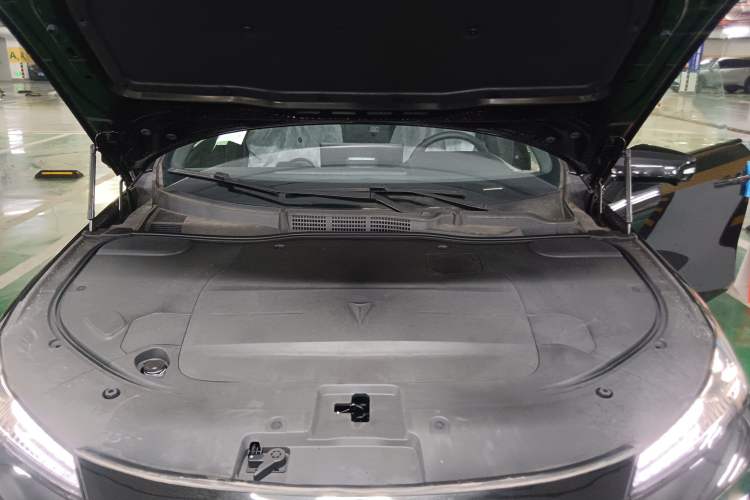 Used Deepal SL03 2025 Revised Version Range-Extended Elite Edition Engine Bay