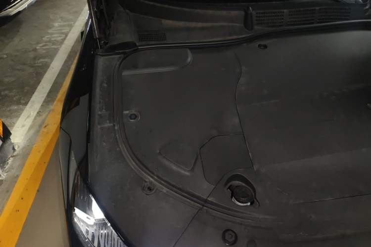 Used Deepal SL03 2025 Range-Extended Elite Version Engine Bay Right