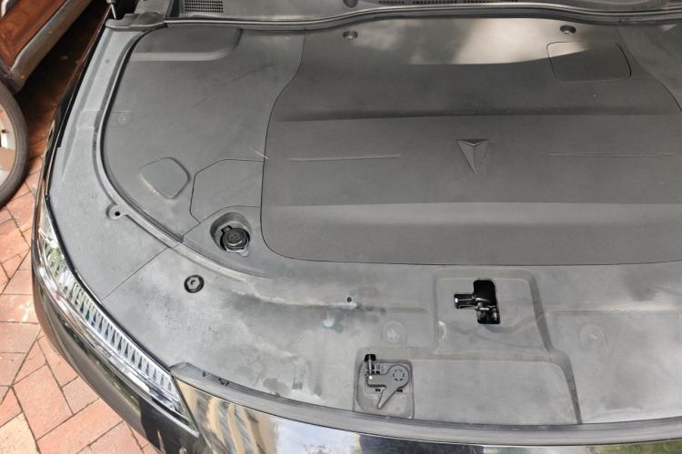 Used Deepal SL03 2025 Range-Extended Elite Version Engine Bay Right