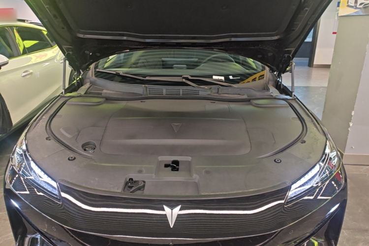 Used Deepal SL03 2025 Revised Version Range-Extended Elite Edition Engine Bay