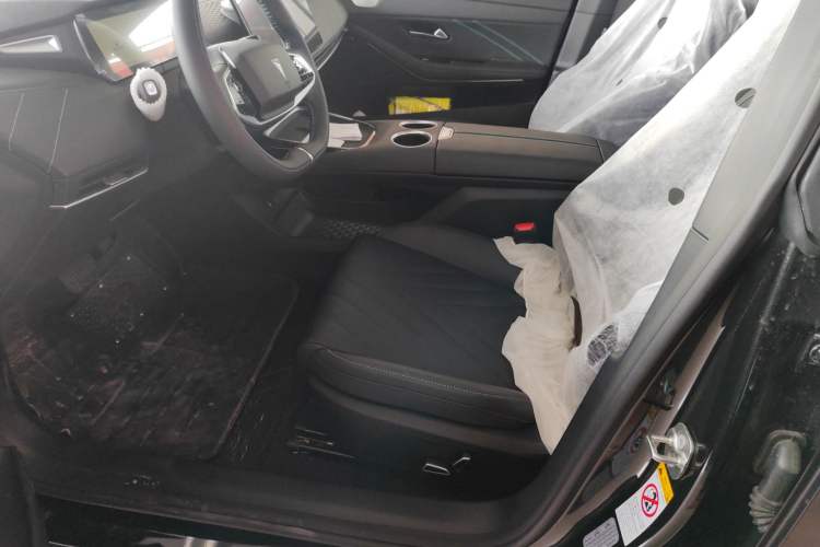 Used Deepal SL03 2025 Revised Version Range-Extended Elite Edition Left Front Seat