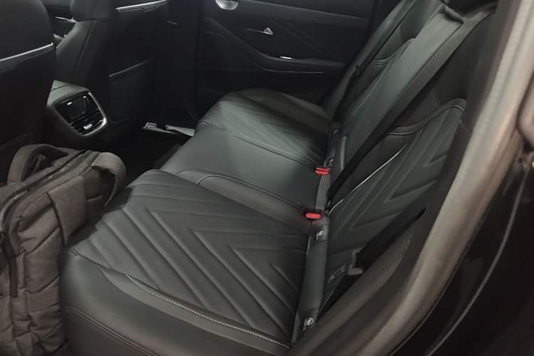Used Deepal SL03 2025 Revised Version Range-Extended Elite Edition Left Rear Seat