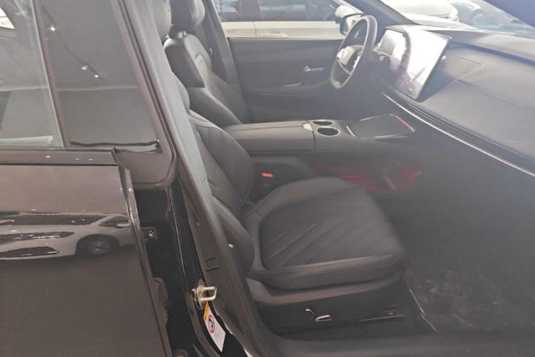 Used Deepal SL03 2025 Range-Extended Elite Version Right Front Seat