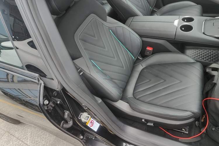 Used Deepal SL03 2025 Range-Extended Elite Version Right Front Seat