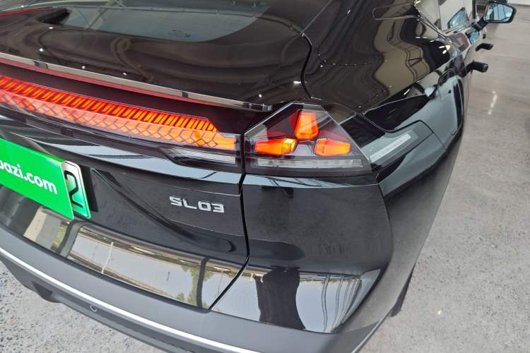 Used Deepal SL03 2025 Revised Version Range-Extended Elite Edition Right Rear Taillight