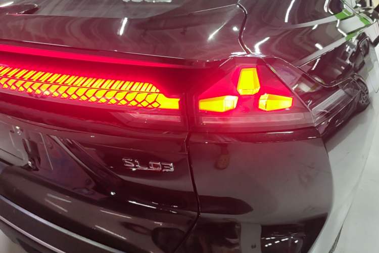 Used Deepal SL03 2025 Revised Version Range-Extended Elite Edition Right Rear Taillight