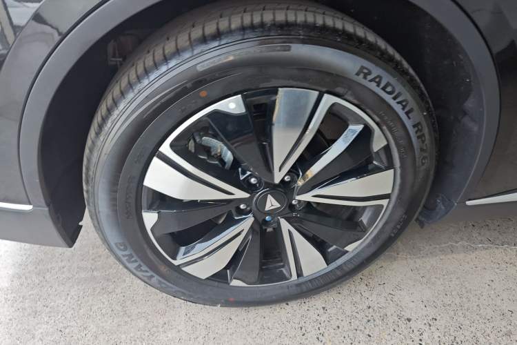 Used Deepal SL03 2025 Revised Version Range-Extended Elite Edition Right Rear Wheel Hub
