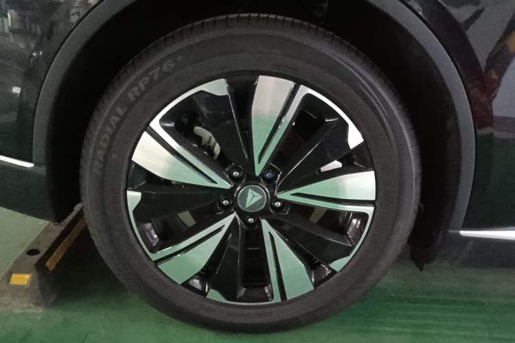 Used Deepal SL03 2025 Revised Version Range-Extended Elite Edition Right Rear Wheel Hub