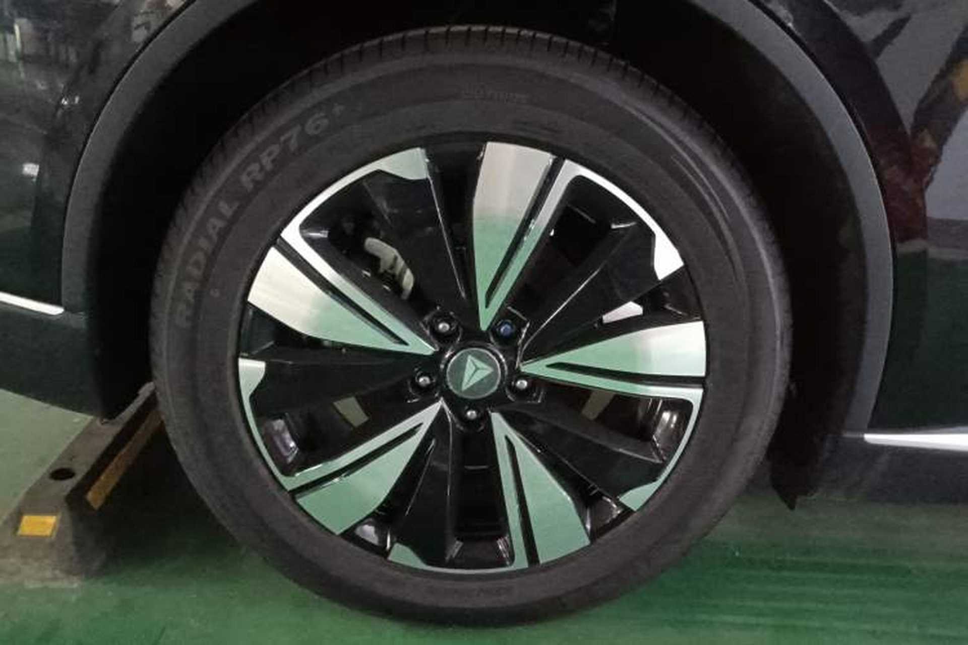 Used Deepal SL03 2025 Revised Version Range-Extended Elite Edition Right Rear Wheel Hub