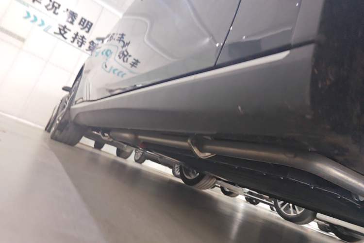 Used Deepal SL03 2025 Range-Extended Elite Version Right Side Sill
