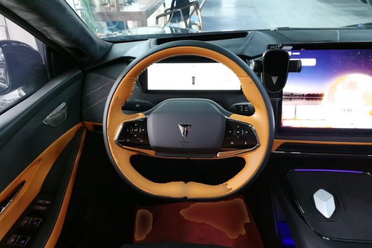 Used Deepal SL03 2025 Extended-Range Sporty Version Steering Wheel