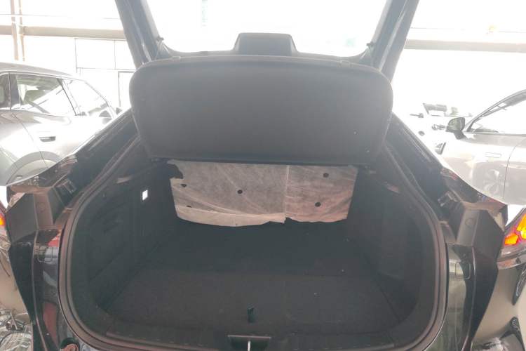 Used Deepal SL03 2025 Revised Version Range-Extended Elite Edition Trunk