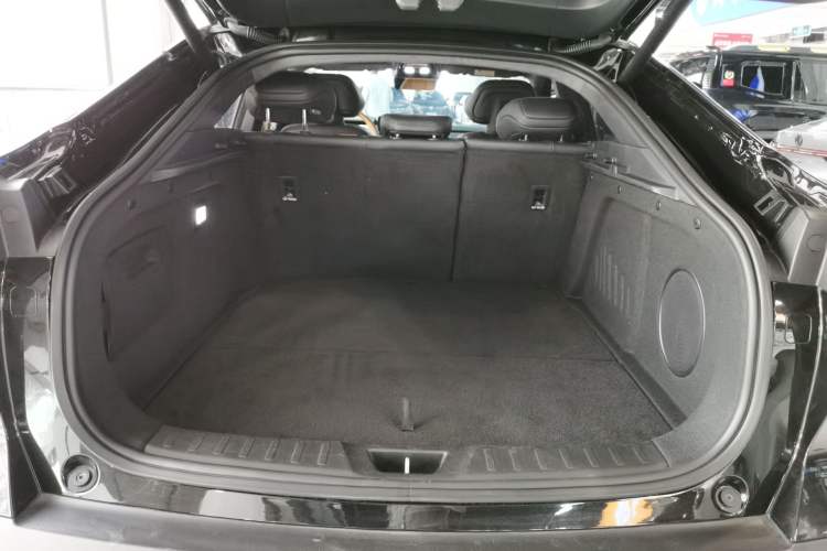 Used Deepal SL03 2025 Extended-Range Sporty Version Trunk