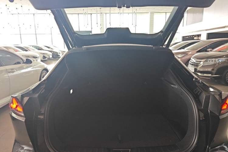 Used Deepal SL03 2025 Range-Extended Elite Version Trunk