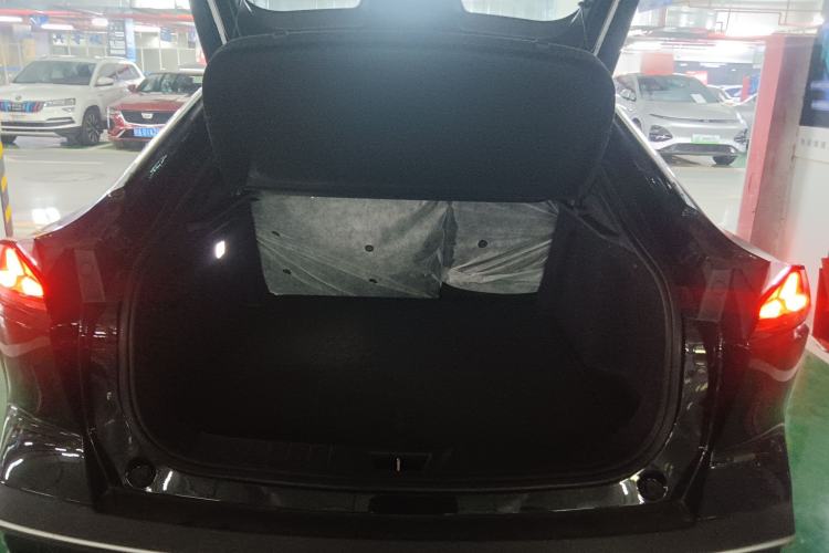 Used Deepal SL03 2025 Revised Version Range-Extended Elite Edition Trunk